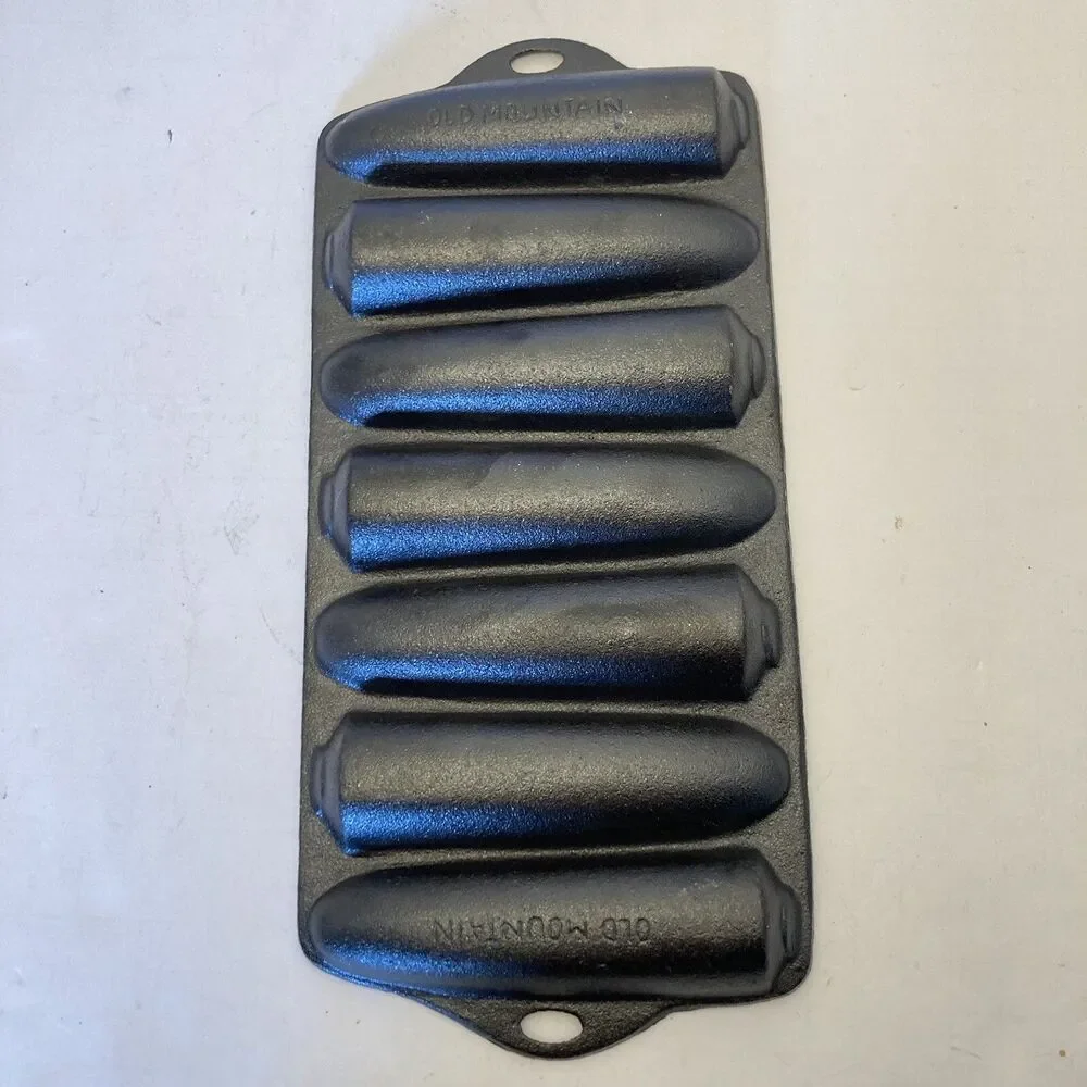 Vintage Cast Iron Corn Bread Pan 7 Ear Slot Mold Cornbread Old Mountain